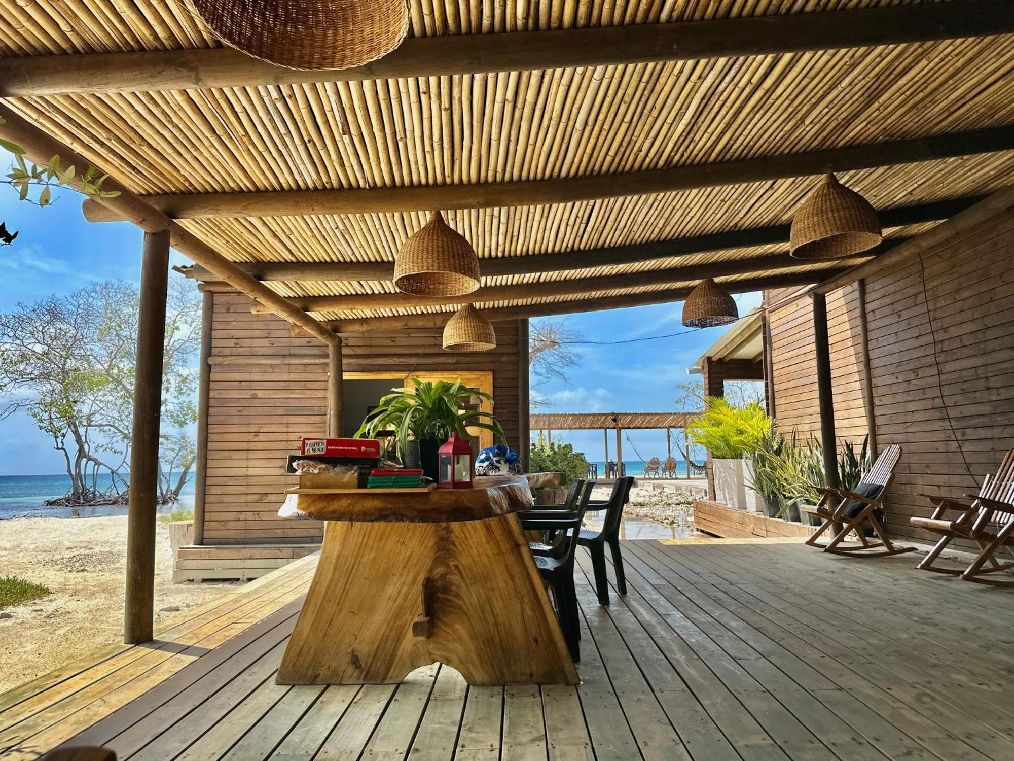 Medusa Hostel Isla Tintipan Tintipan Island 外观 照片
